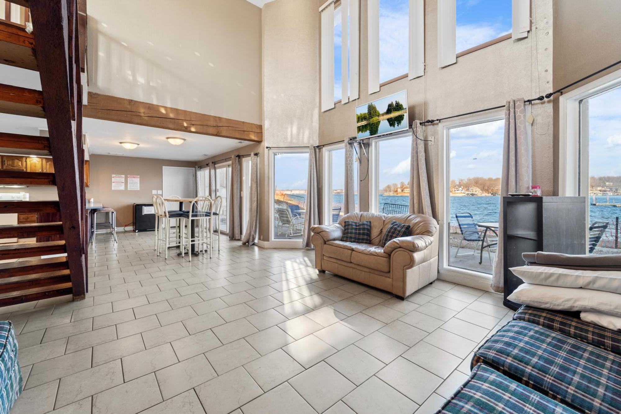Lazy Gator House- Sleep 20- Bachelor Parties Welcome Lake Ozark Exterior foto